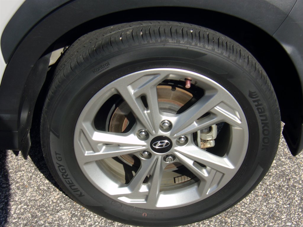 2023 Hyundai Kona - $22,654