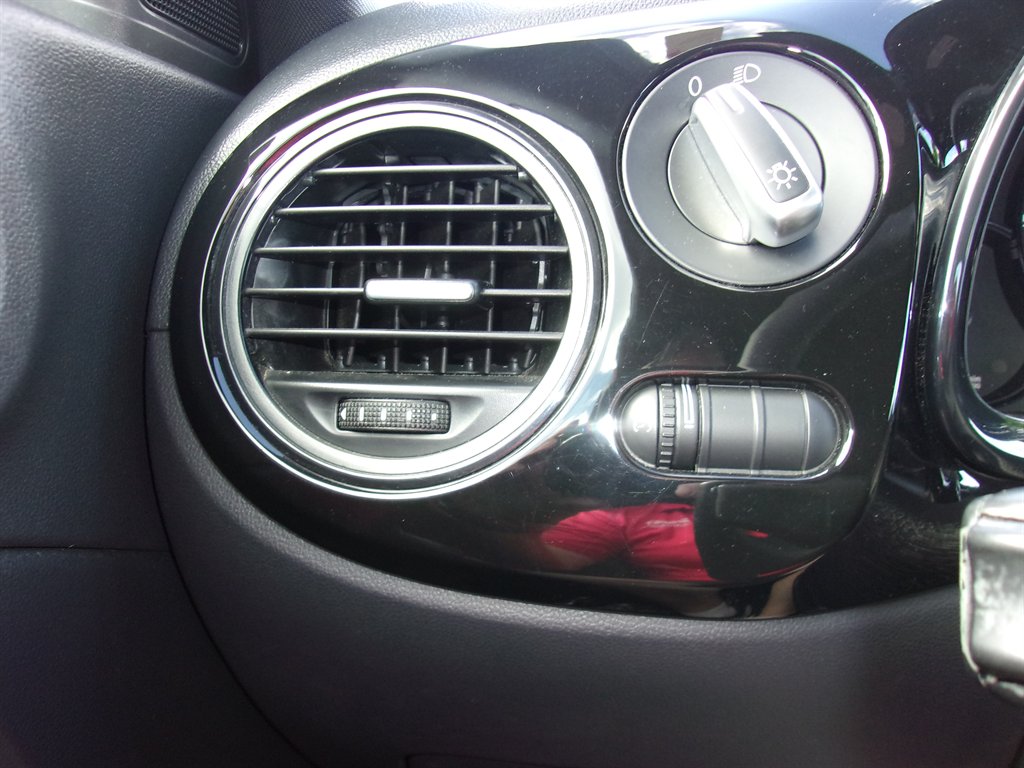2015 Volkswagen Beetle - $17,254