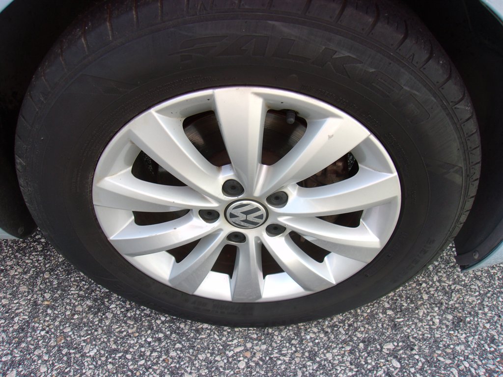 2015 Volkswagen Beetle - $17,254