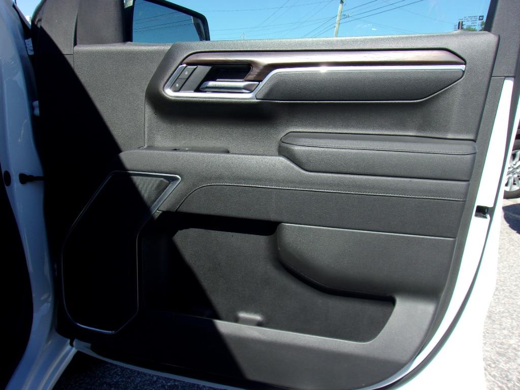 2025 GMC Sierra - $41,614