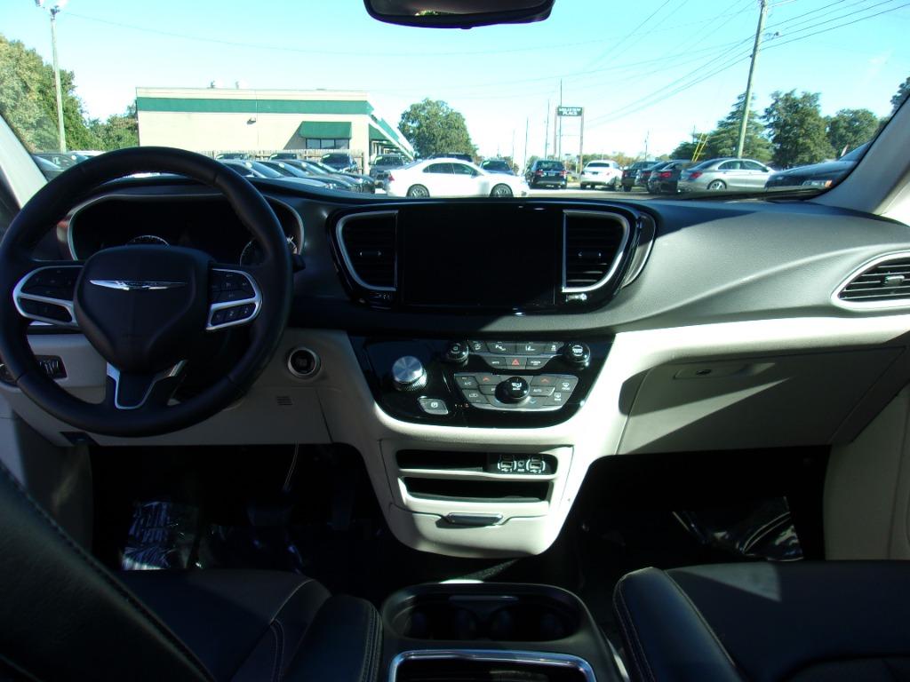 2024 Chrysler Pacifica - $26,914