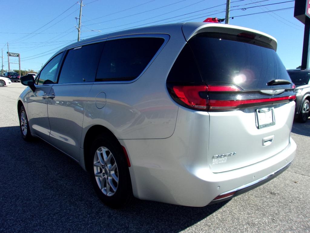 2024 Chrysler Pacifica - $26,914