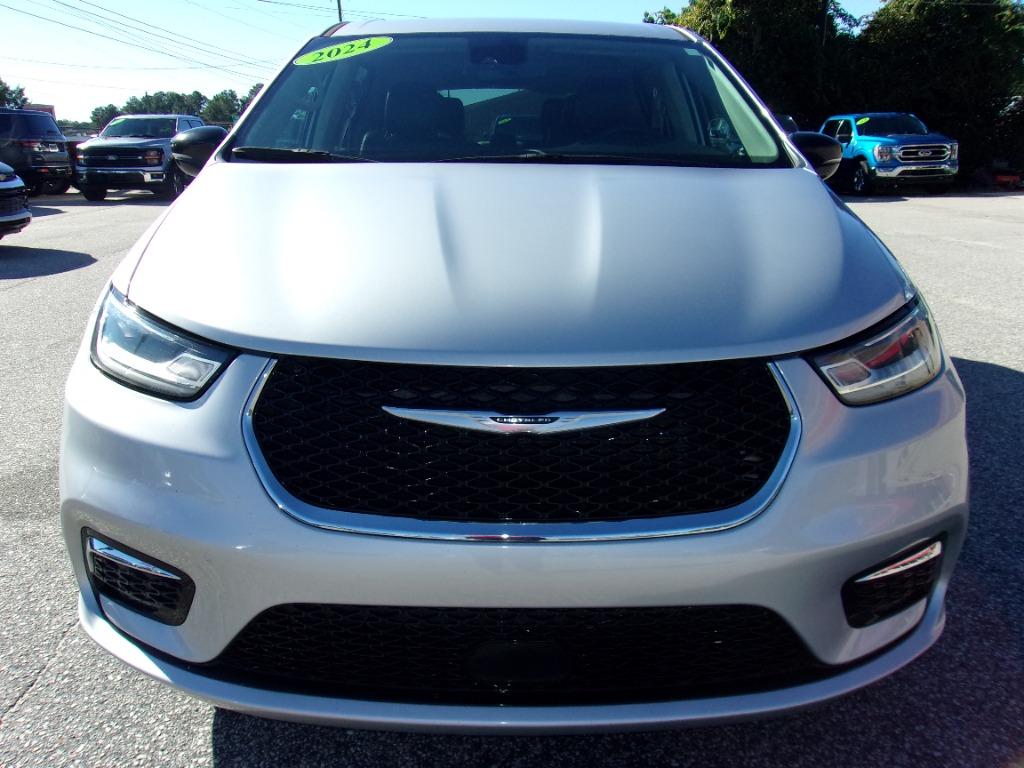 2024 Chrysler Pacifica - $26,914