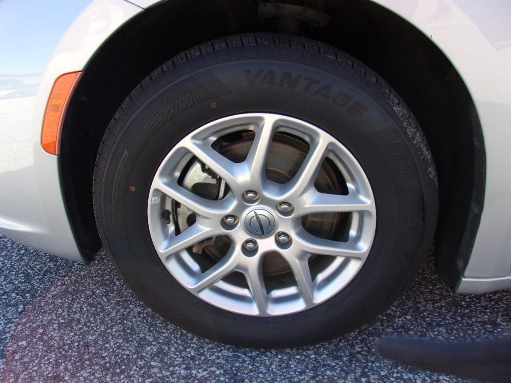 2024 Chrysler Pacifica - $26,914