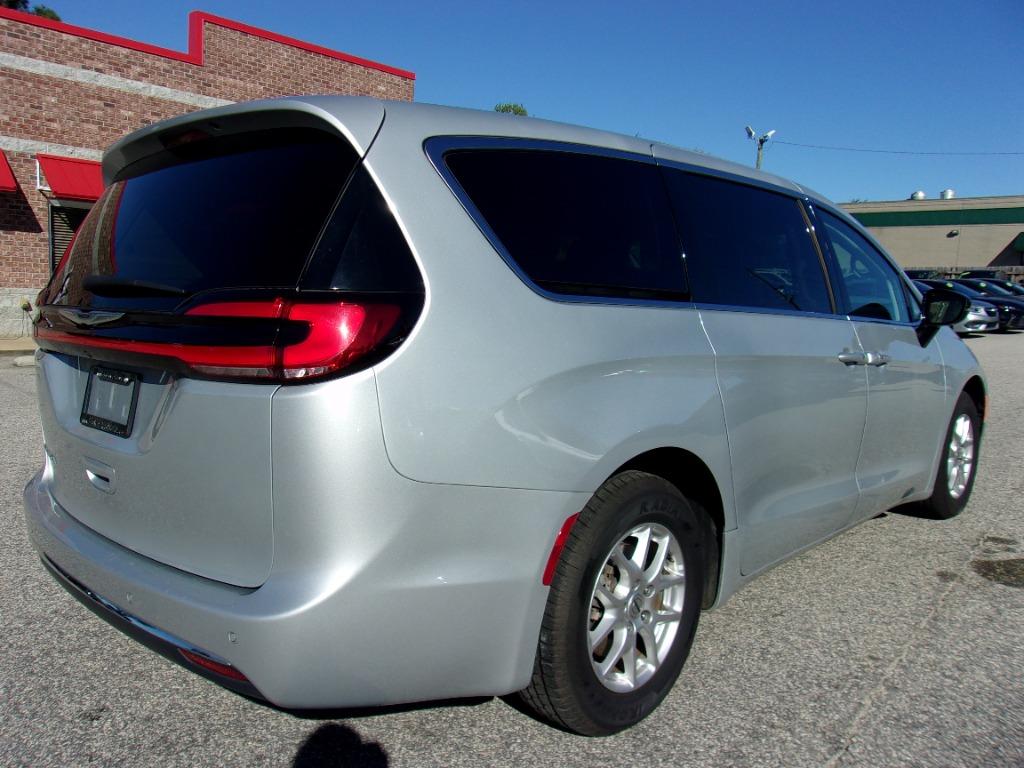 2024 Chrysler Pacifica - $26,914