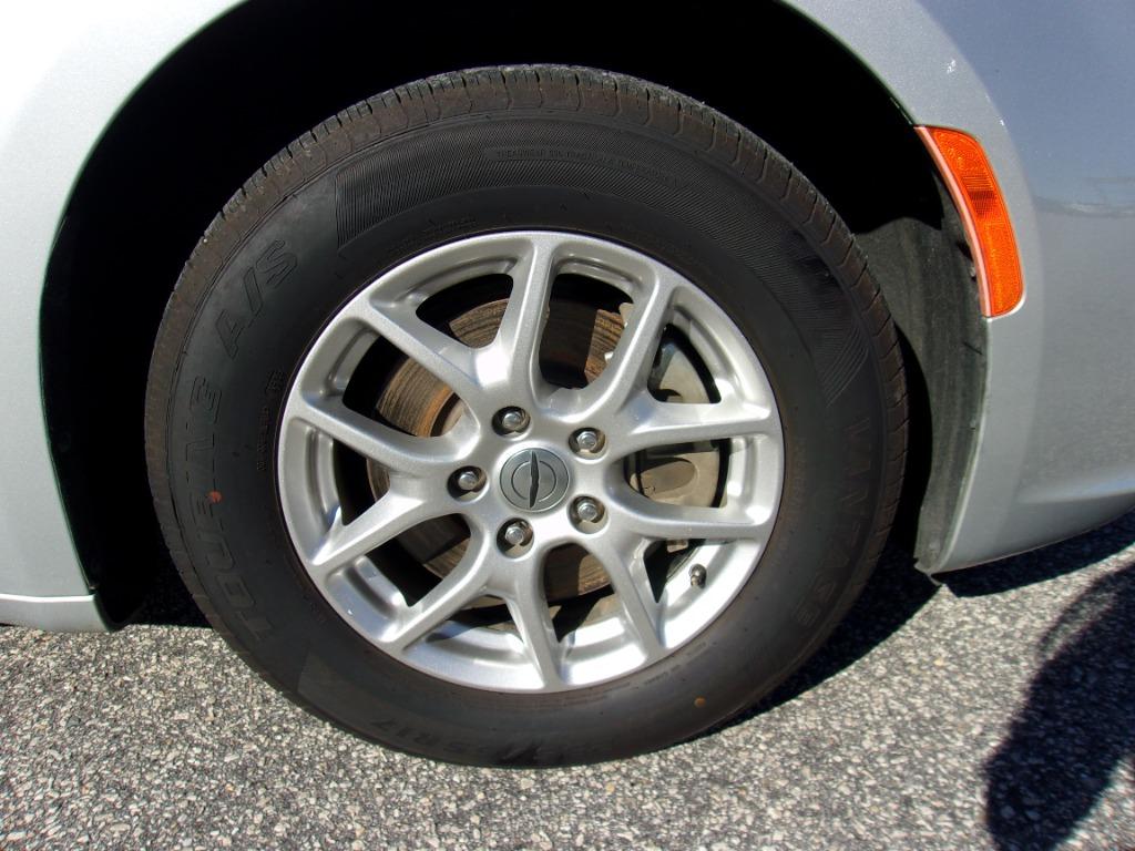 2024 Chrysler Pacifica - $26,914