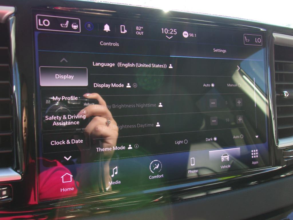 2024 Chrysler Pacifica - $26,914