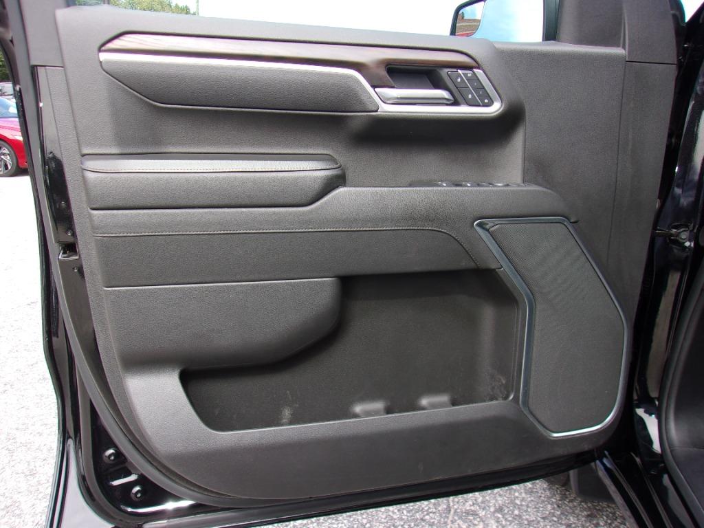 2025 GMC Sierra - $42,488
