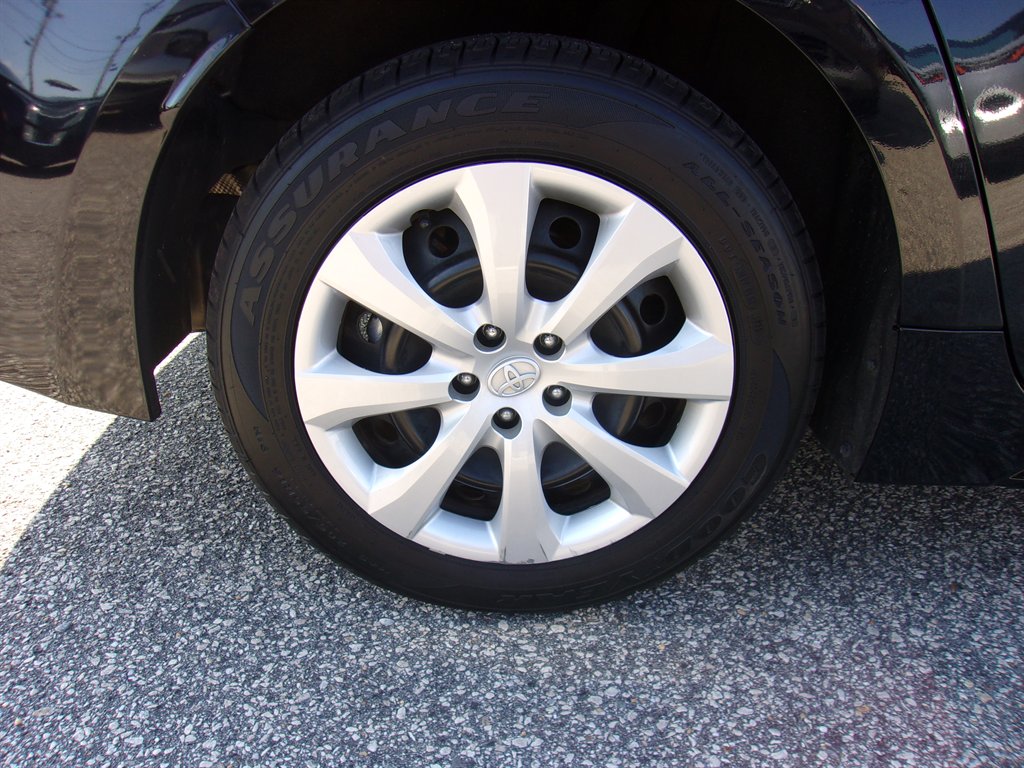 2025 Toyota Corolla - $24,956