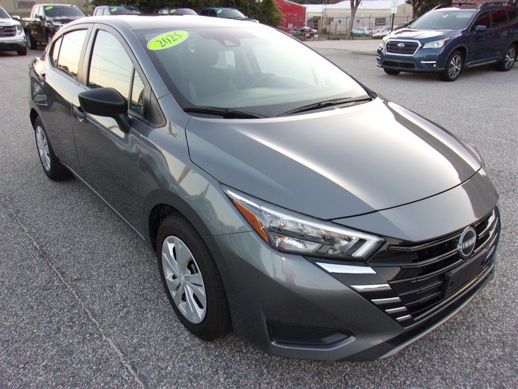 2025 Nissan Versa