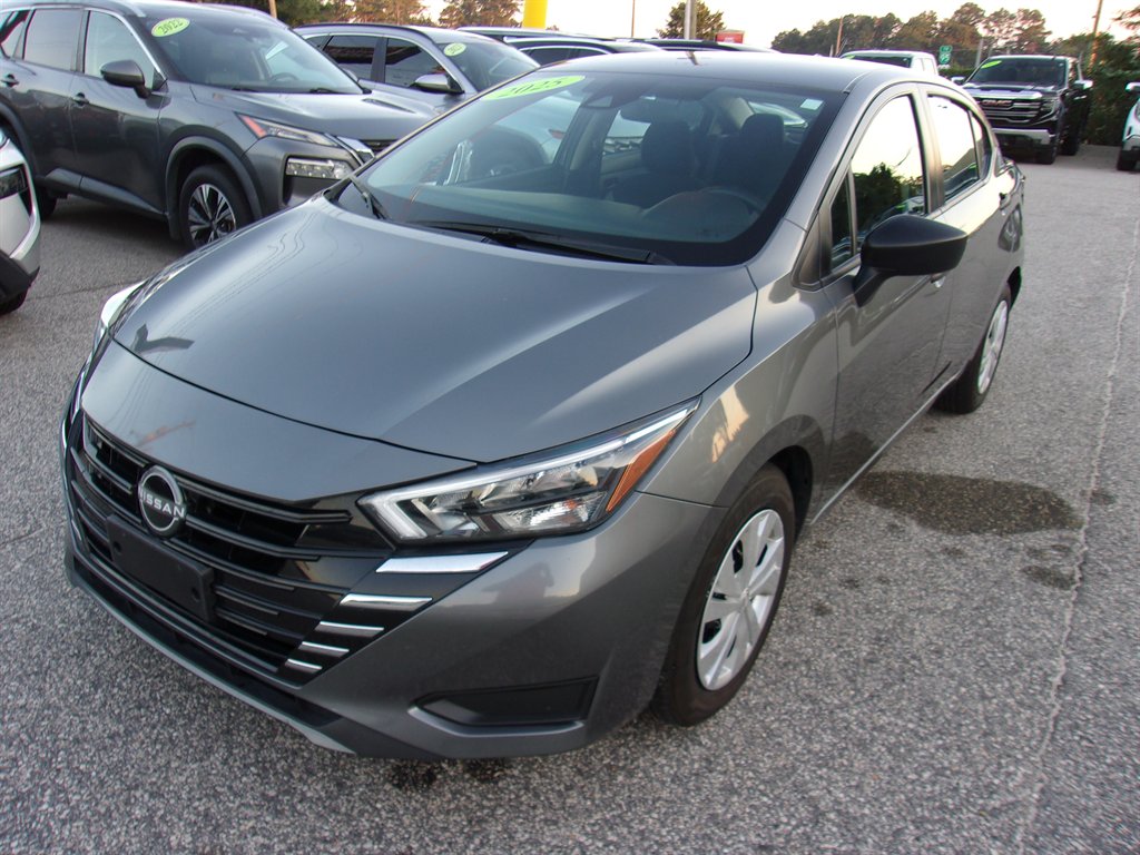 2025 Nissan Versa