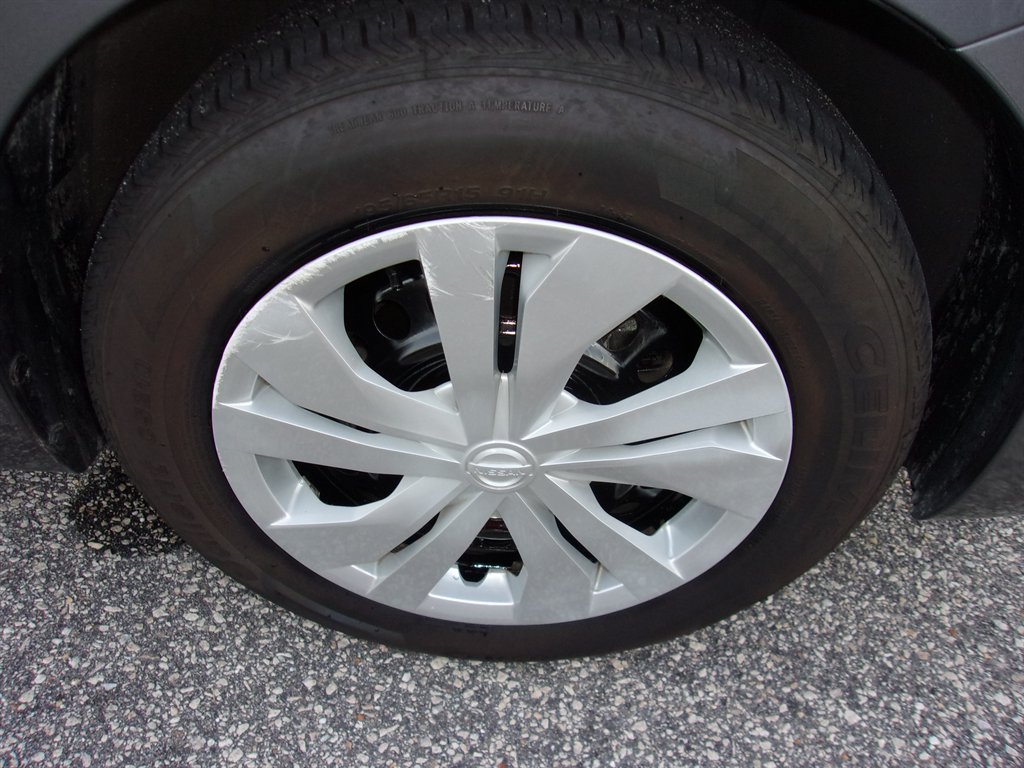 2025 Nissan Versa