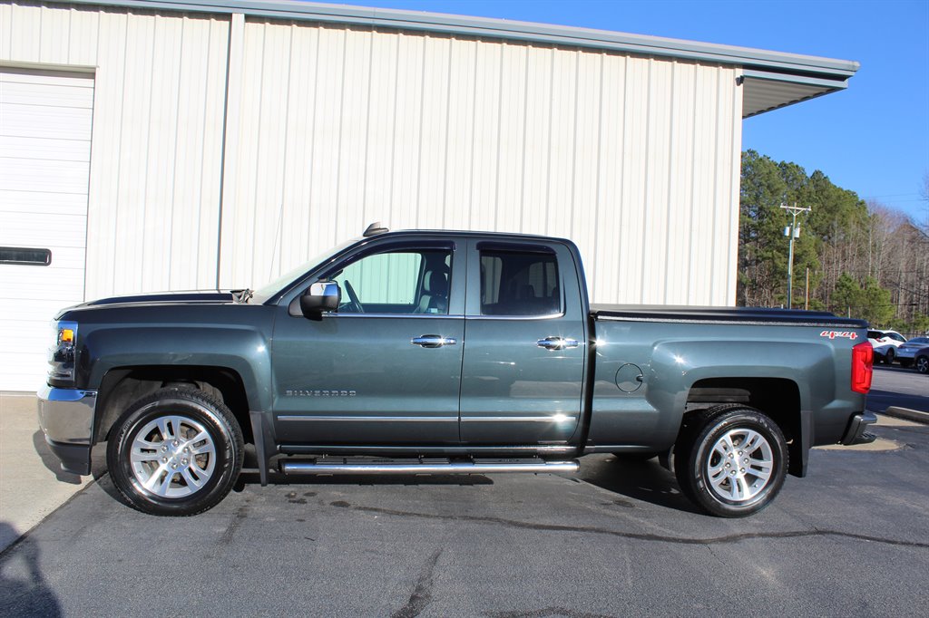 2017 Chevrolet Silverado 1500 LTZ photo