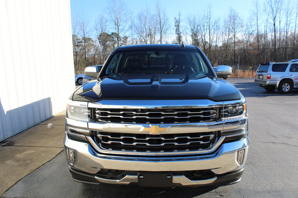 2017 Chevrolet Silverado 1500 LTZ photo