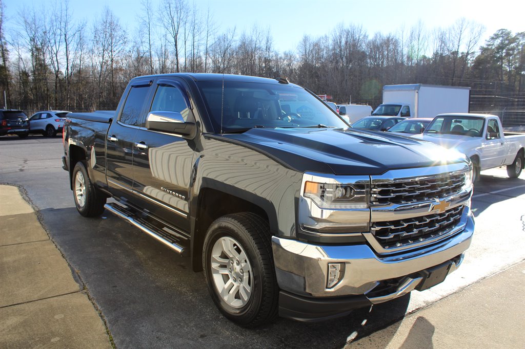 2017 Chevrolet Silverado 1500 LTZ photo