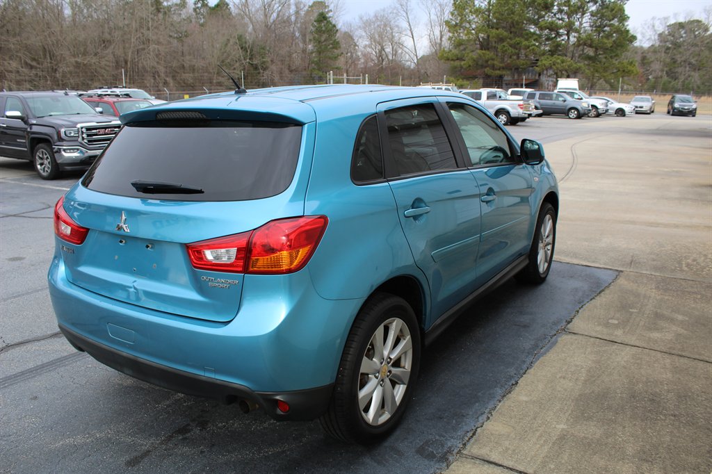 2014 Mitsubishi Outlander Sport ES photo