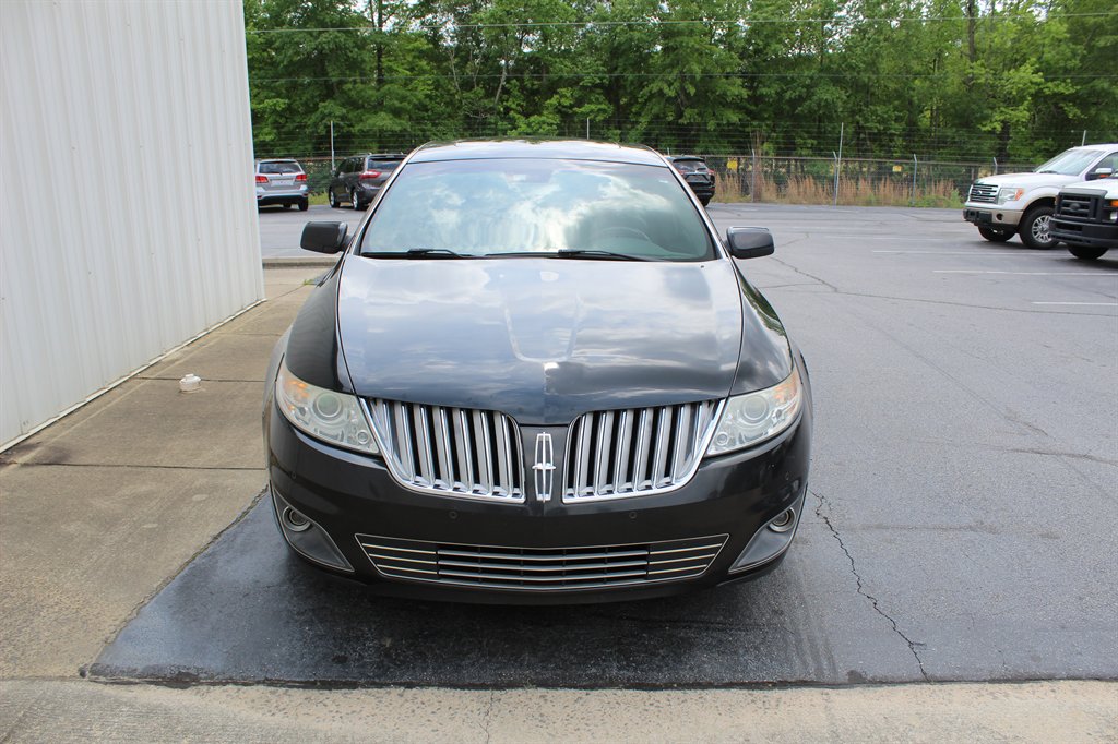 2011 Lincoln MKS photo