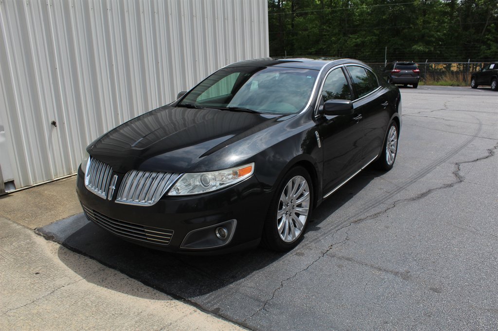 2011 Lincoln MKS photo