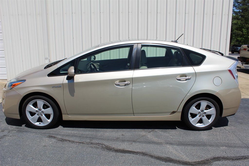2010 Toyota Prius II photo