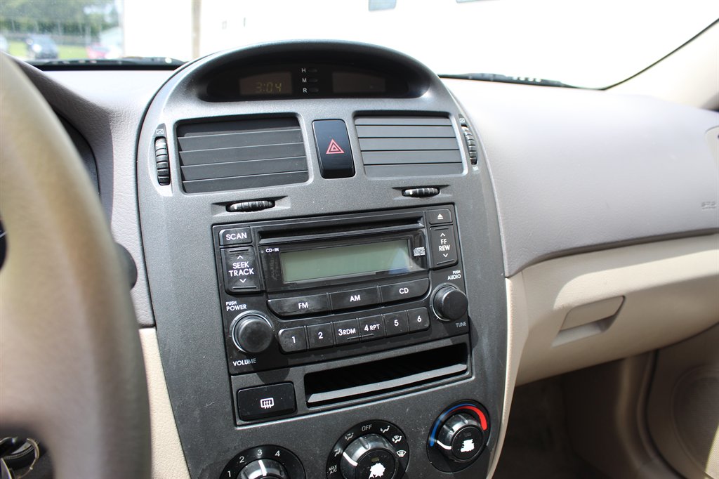 2006 Kia Spectra - $3,900