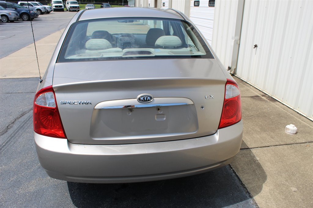 2006 Kia Spectra - $3,900