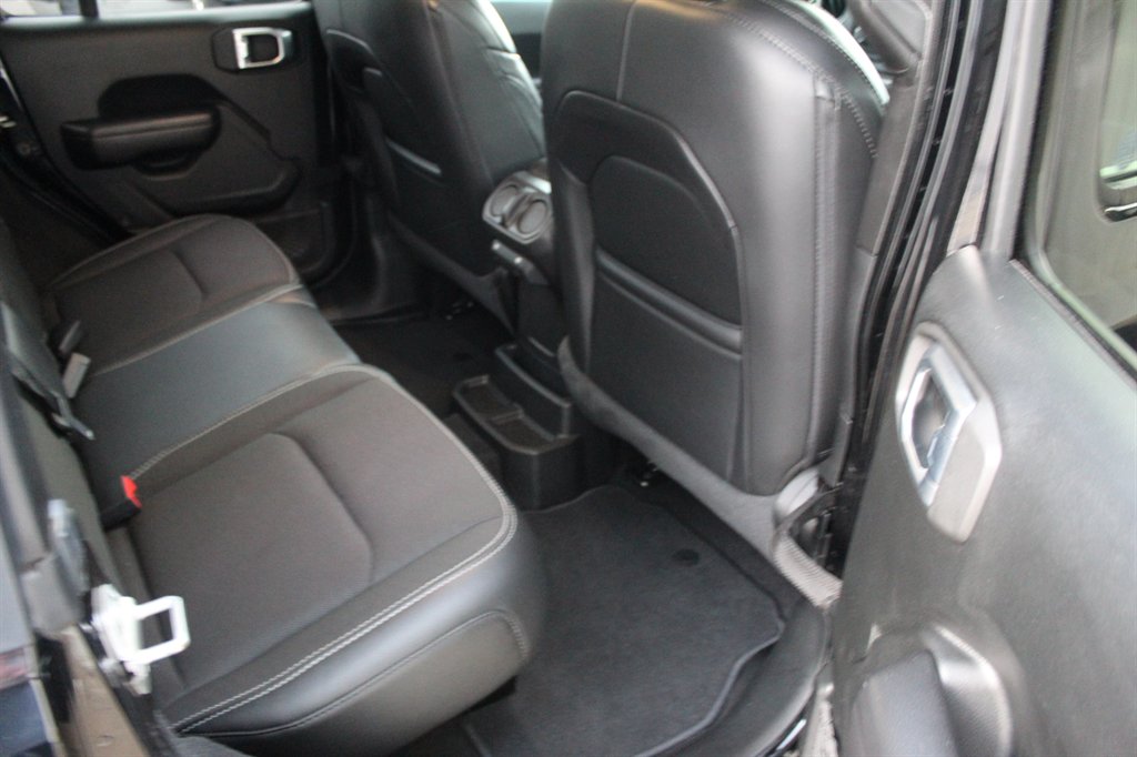 2020 Jeep Wrangler - $21,550