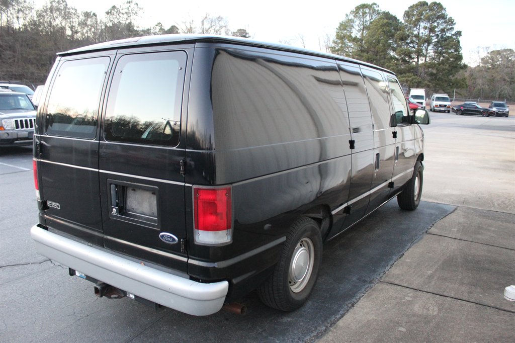 2000 Ford E-150 - $6,990