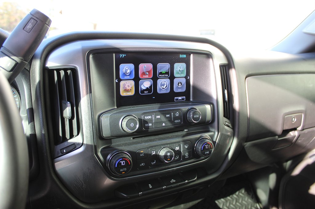 2017 Chevrolet Silverado 1500 - $13,890