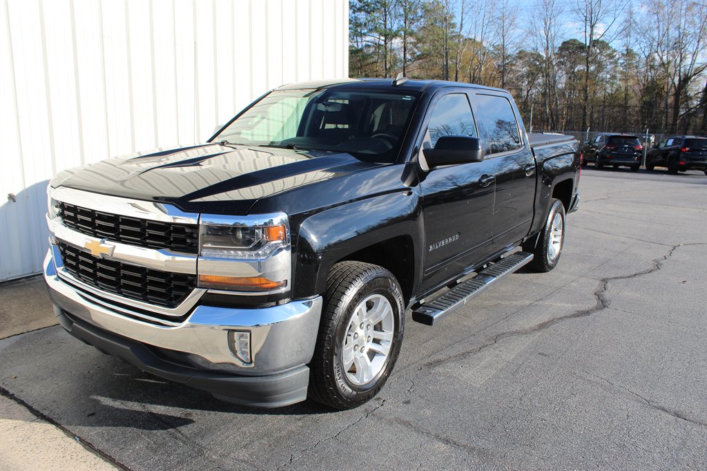 2017 Chevrolet Silverado 1500 - $13,890