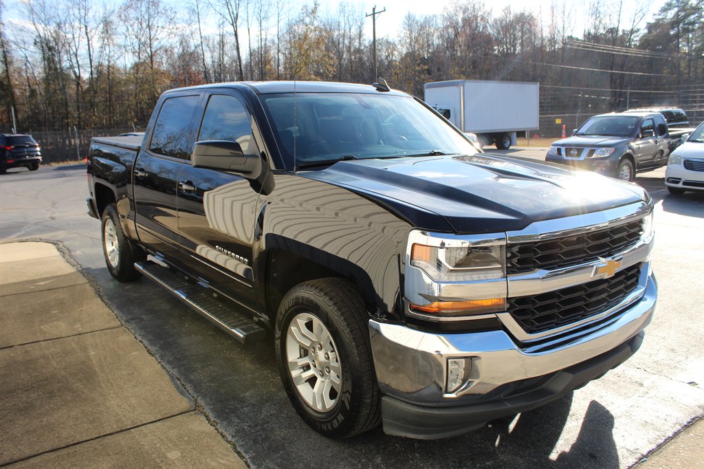 2017 Chevrolet Silverado 1500 - $13,890