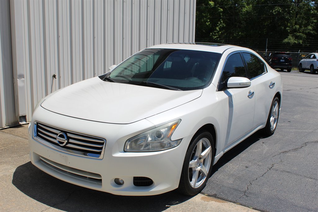 2014 Nissan Maxima - $8,200