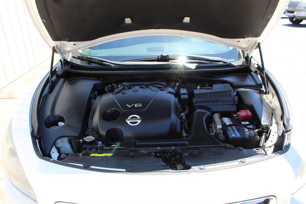 2014 Nissan Maxima - $8,200