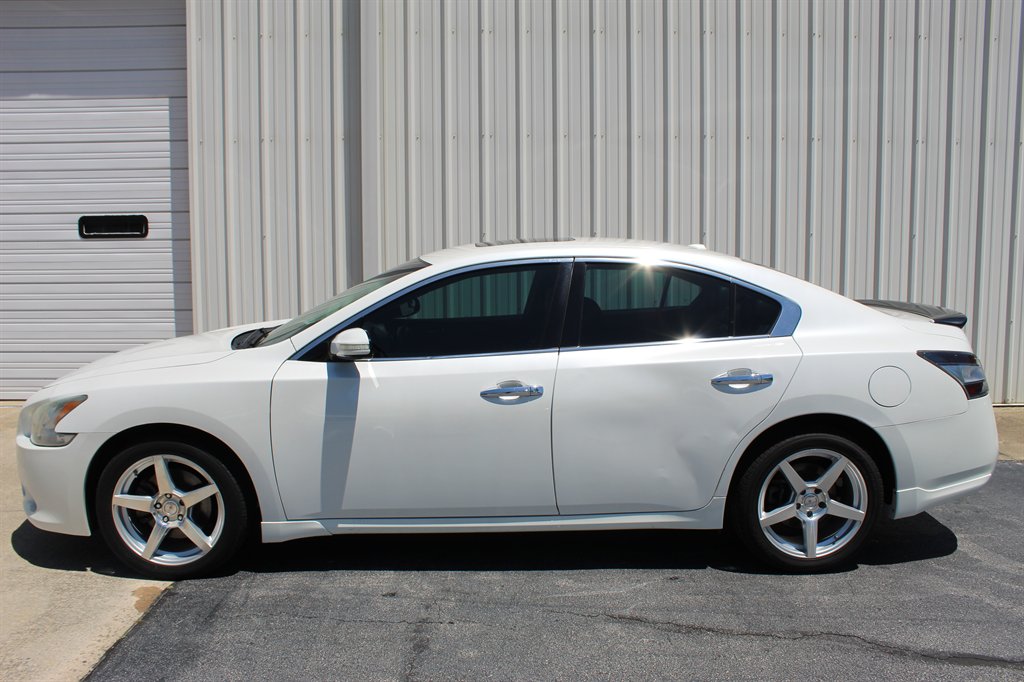 2014 Nissan Maxima - $8,200