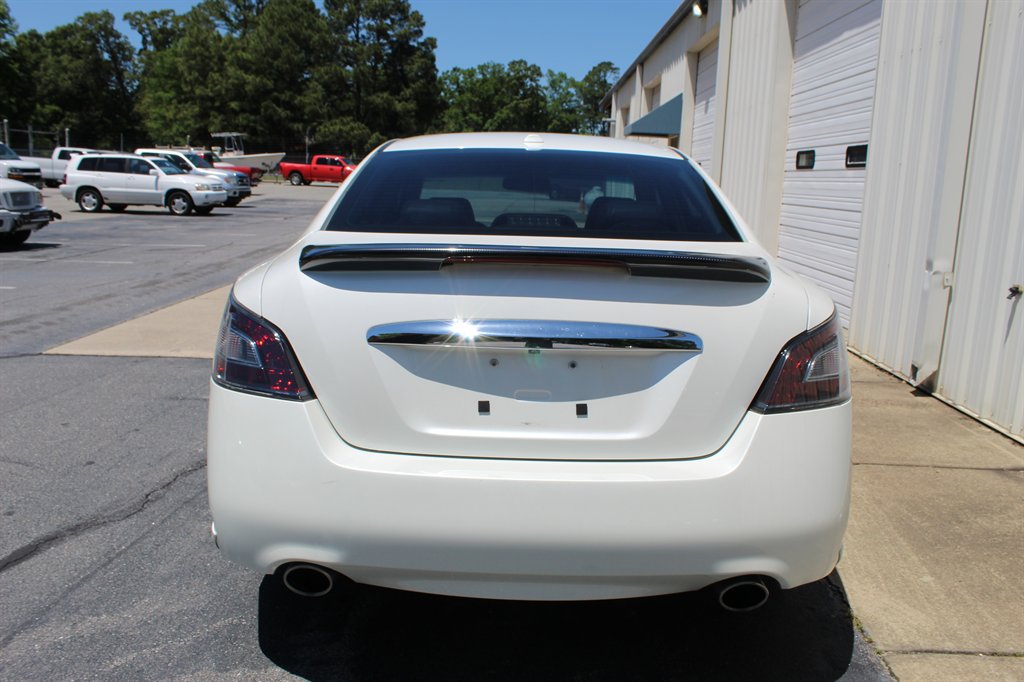 2014 Nissan Maxima - $8,200