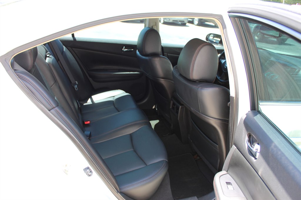 2014 Nissan Maxima - $8,200