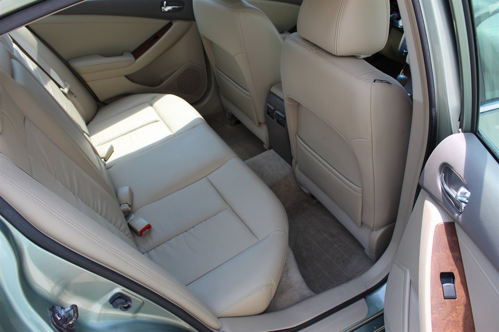 2008 Nissan Altima - $7,900