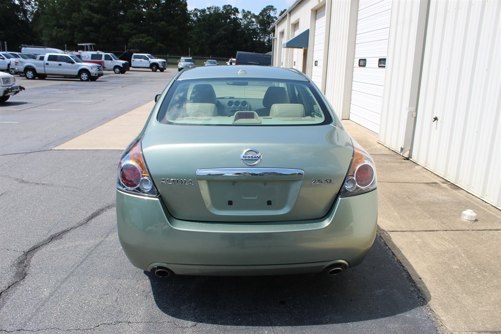 2008 Nissan Altima - $7,900