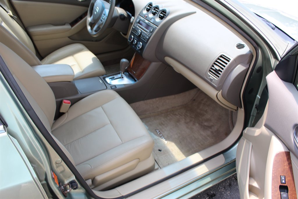 2008 Nissan Altima - $7,900