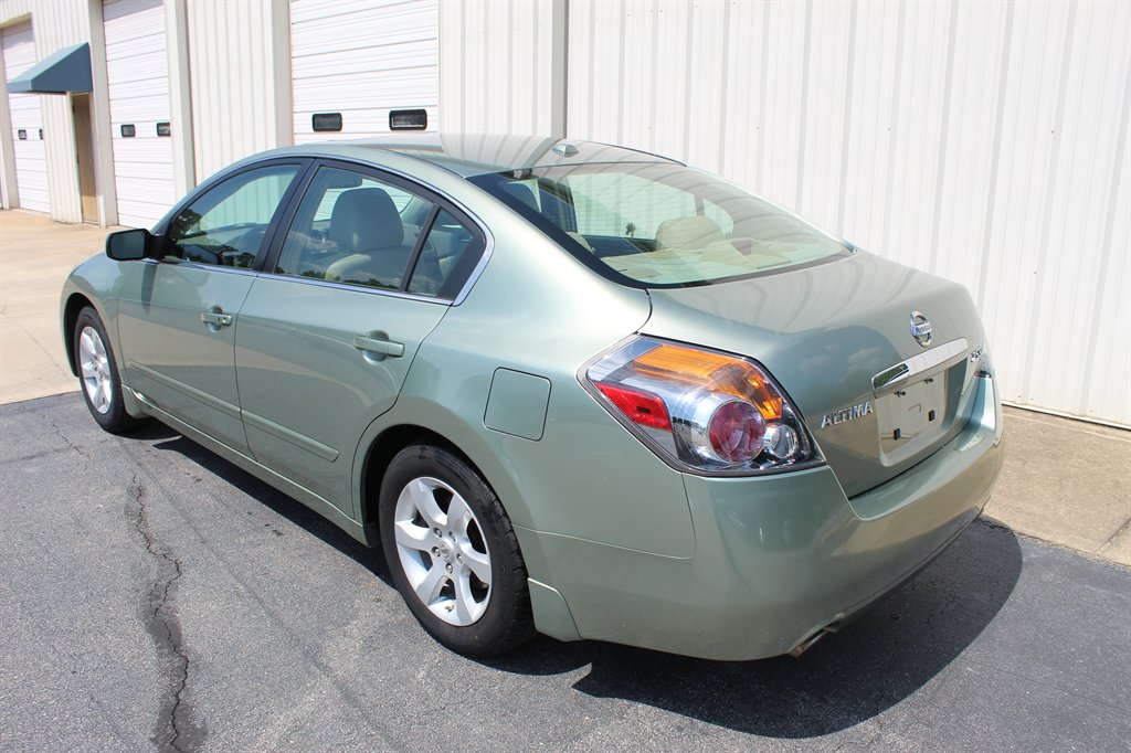 2008 Nissan Altima - $7,900