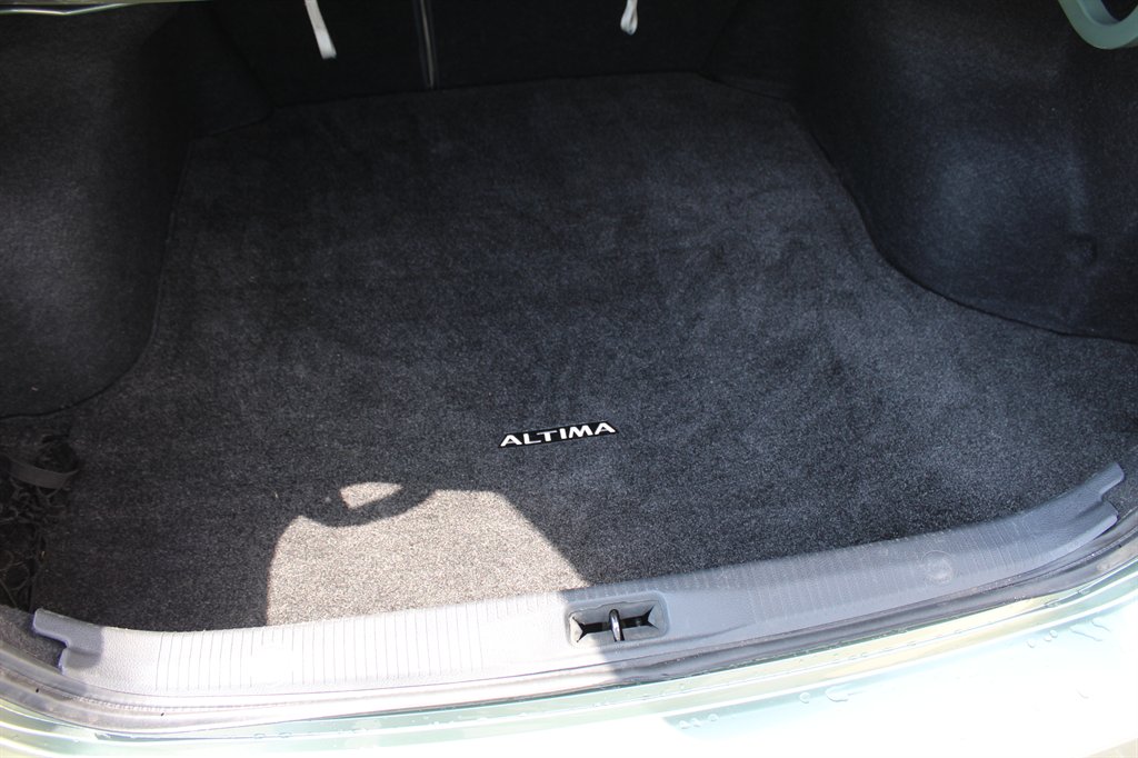 2008 Nissan Altima - $7,900