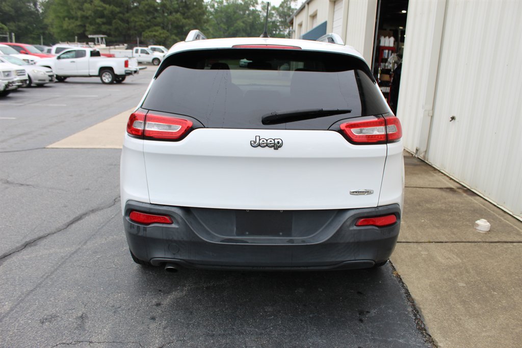 2014 Jeep Cherokee - $8,000