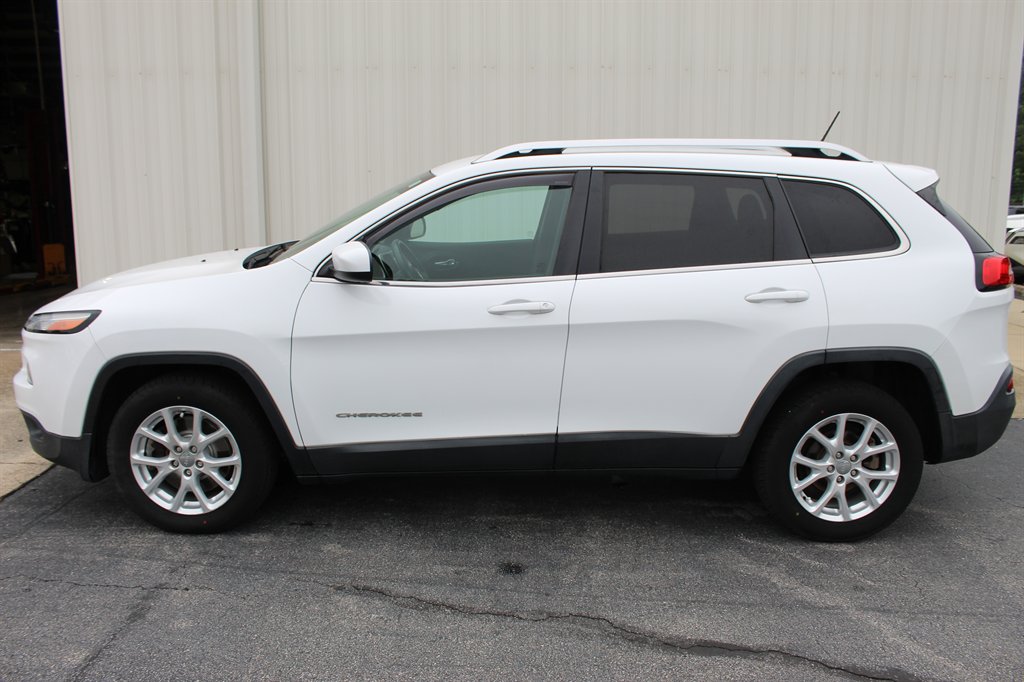 2014 Jeep Cherokee - $8,000