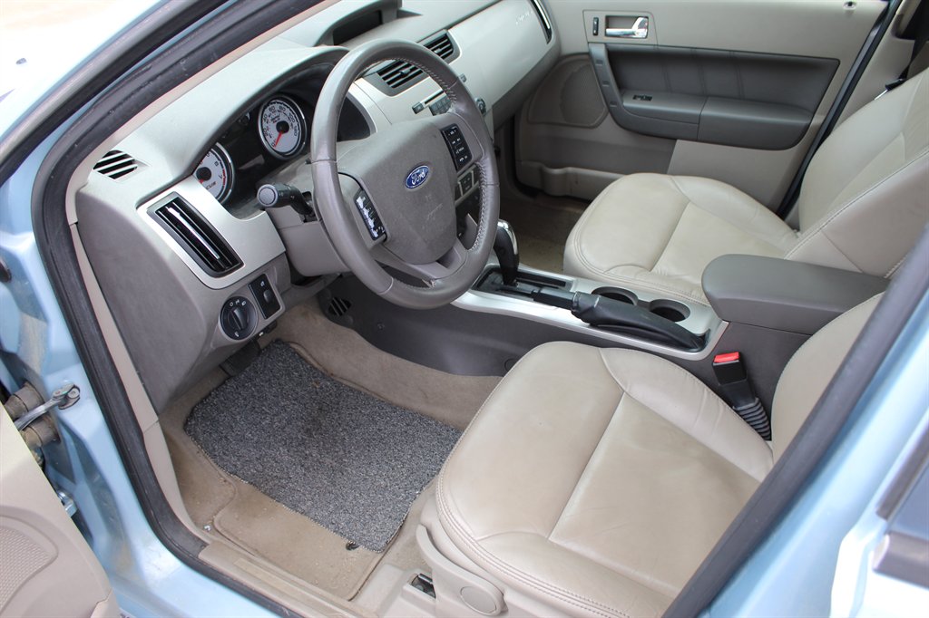 2009 Ford Focus - $4,250