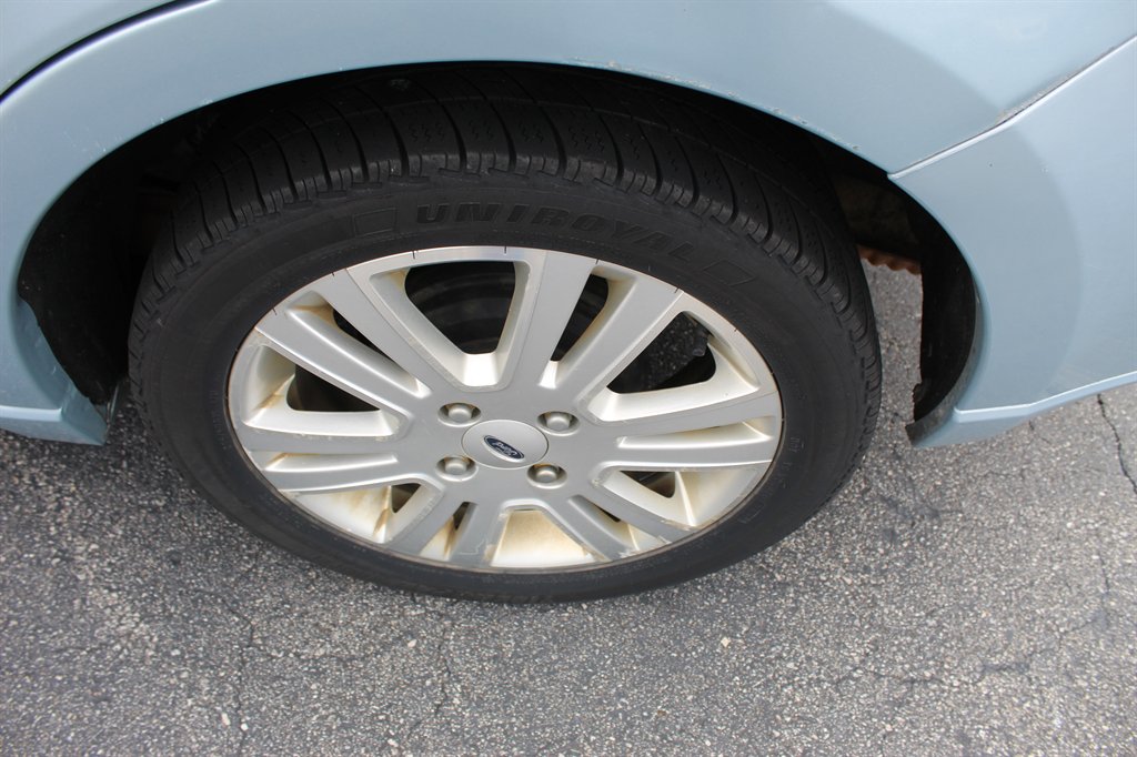 2009 Ford Focus - $4,250