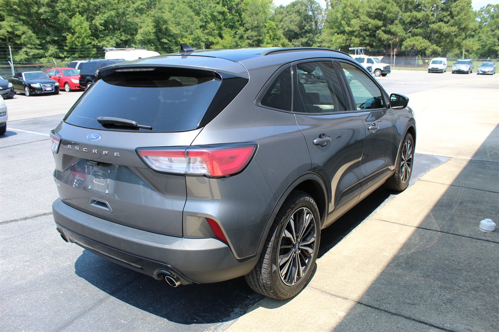2022 Ford Escape - $19,200