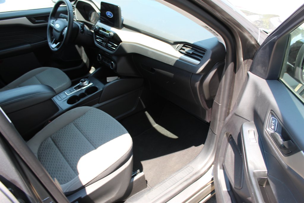 2022 Ford Escape - $19,200