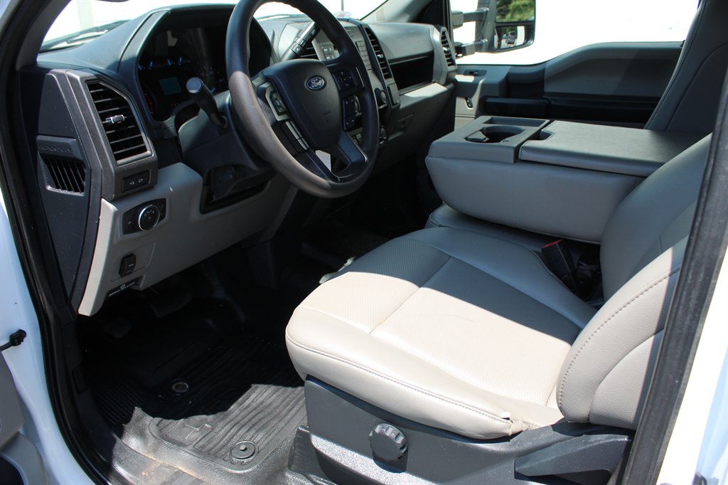 2022 Ford F-550 - $39,500