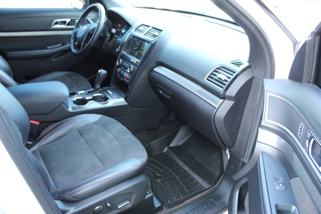 2018 Ford Explorer - $12,000