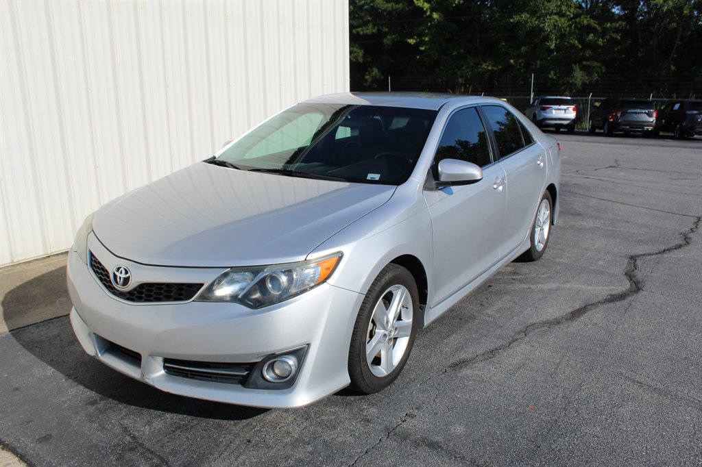 2014 Toyota Camry - $10,500