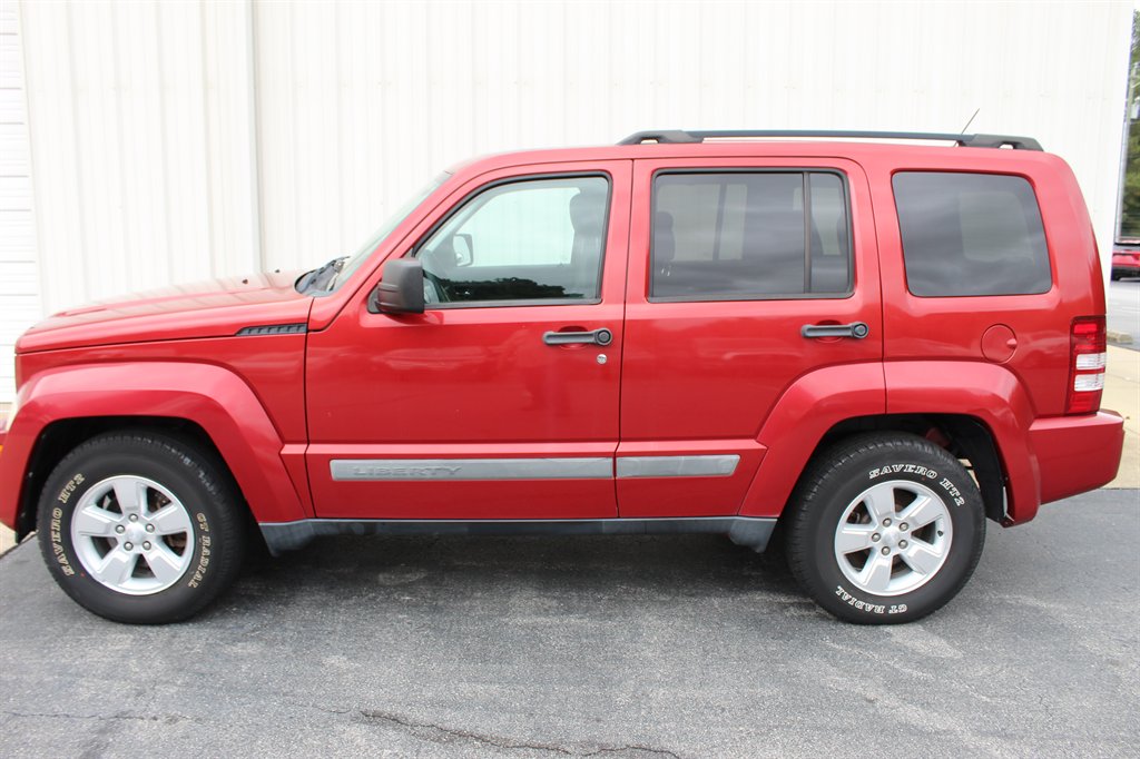 2010 Jeep Liberty - $7,900